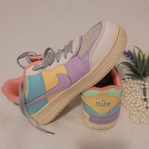 Nike Kids Multicolor Pastel Sneakers